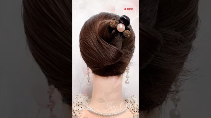 Everyone Is Loving This Easy Updo! 😍✨ Save It & Try It Today!#EasyHairstyle #Updo #HairTutorial
