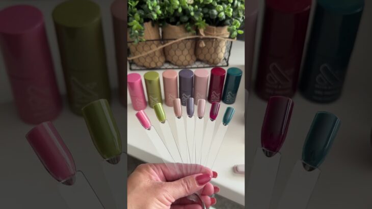 Olive & June Gel Polish Fall Nail Colors #oliveandjunepartner #gelnails #gelmani #gelmanicure