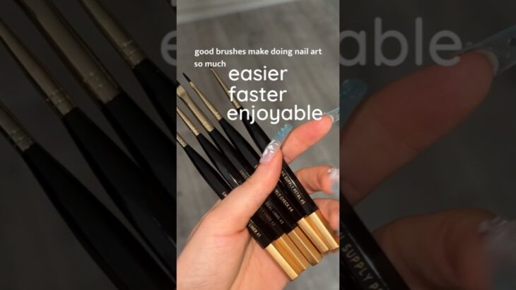 Here are some nail brushes that can help you create the nail art of your dreams 👀